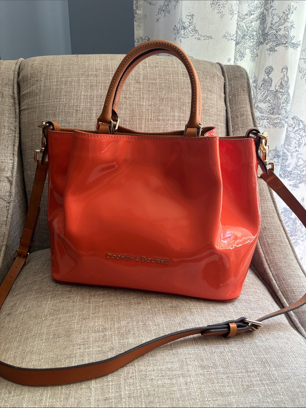 NEW! Dooney & Burke Orange Patent Leather Large City Barlow Bag Limited Edition. - Picture 6 of 14